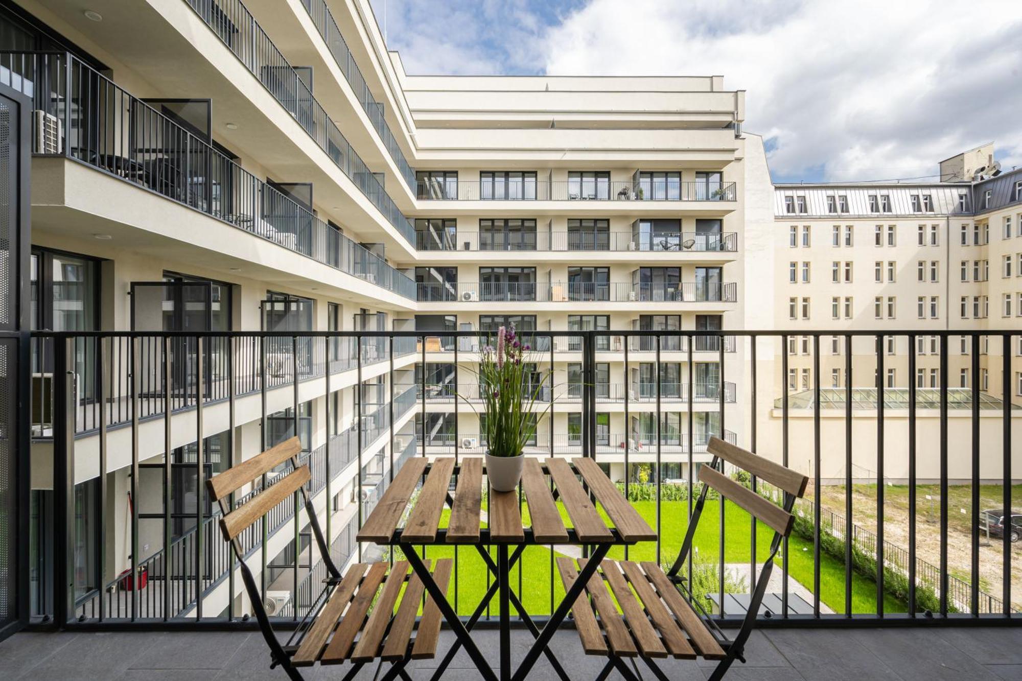 Lucky River Apartment