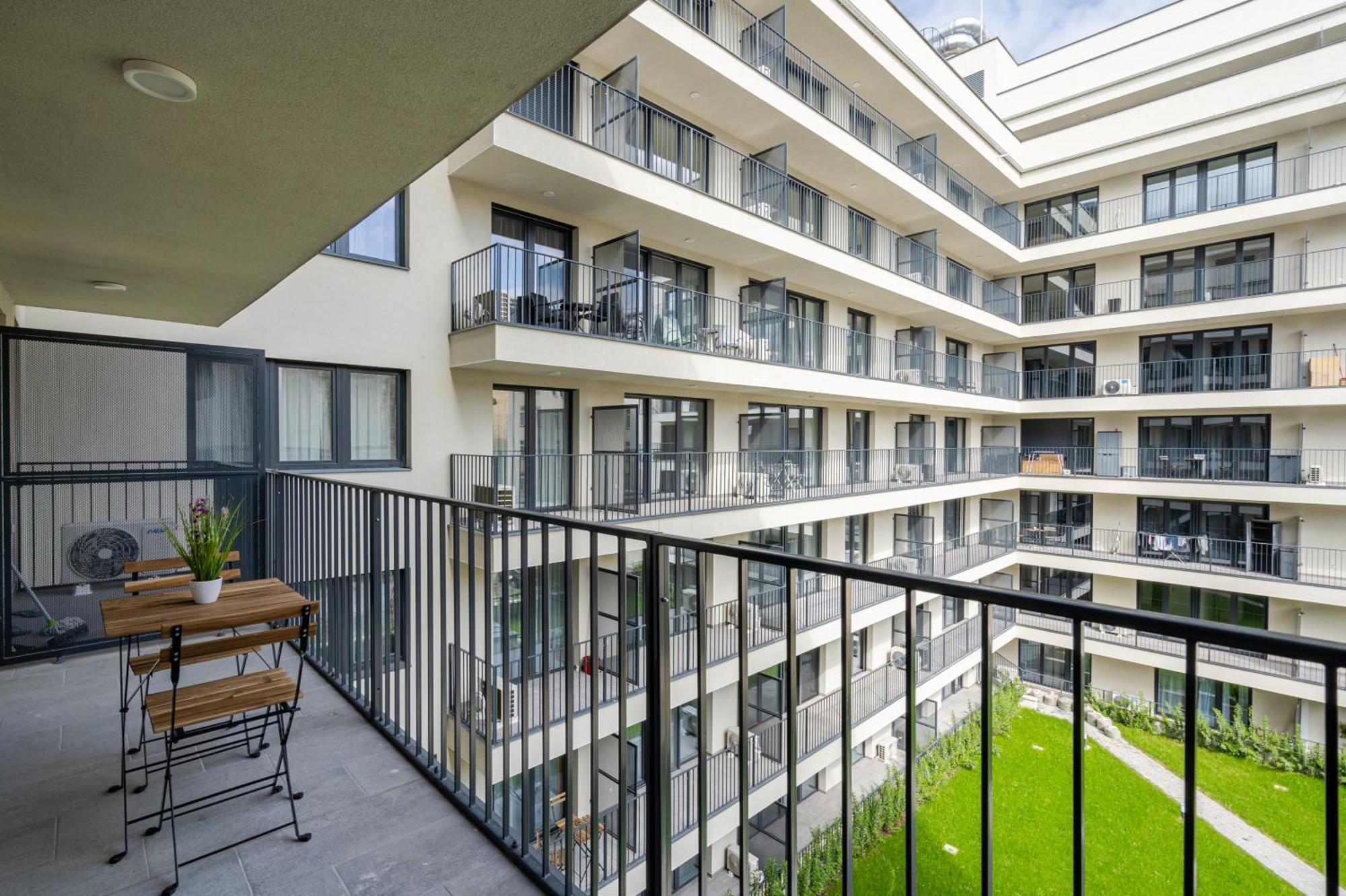 Lucky River Apartment *